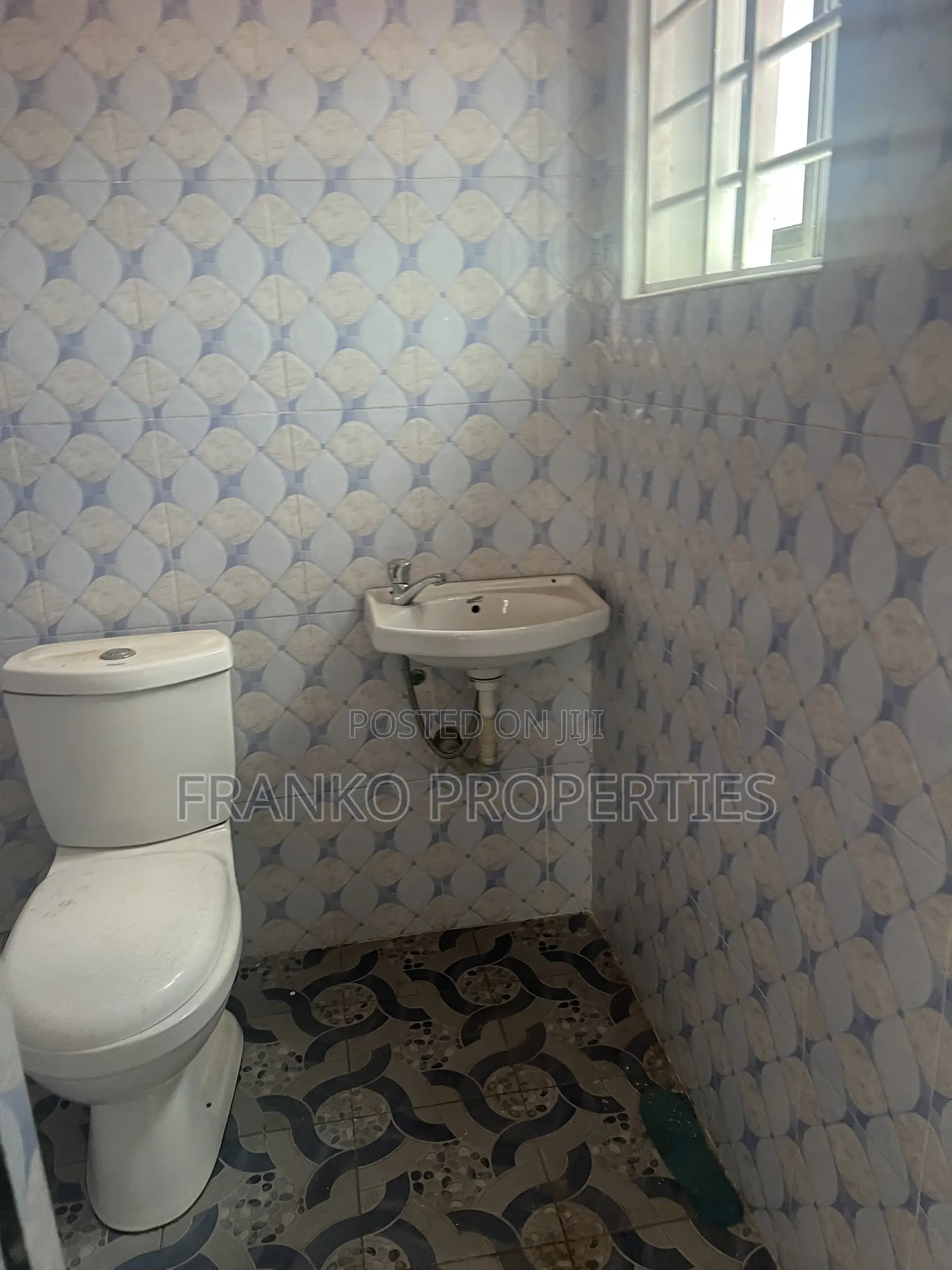 4bdrm House in Franko Properties, School Junction for rent