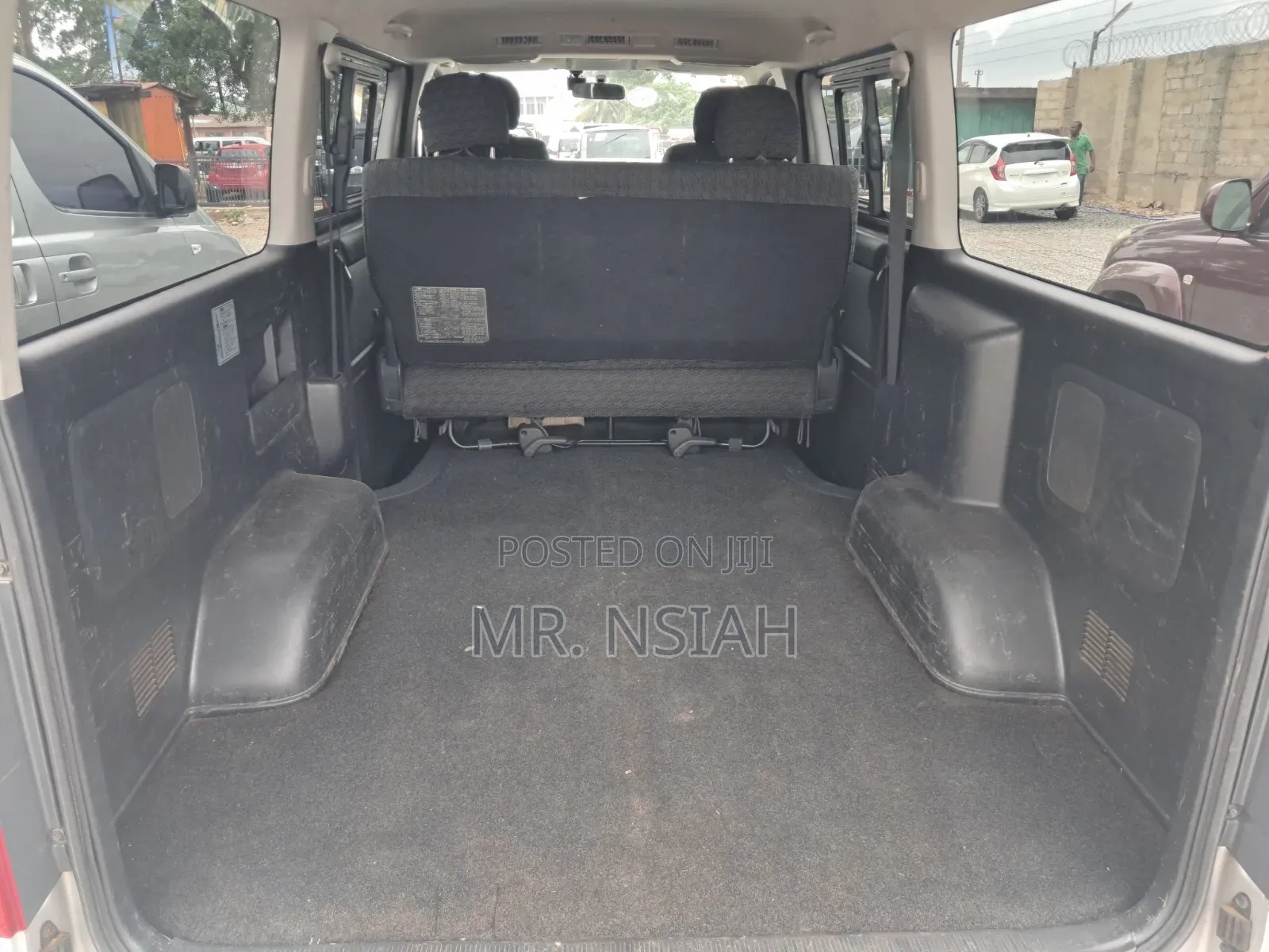 Toyota HiAce 2015 Silver