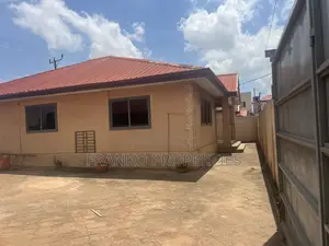 3bdrm House in Franko Properties, School Junction for rent