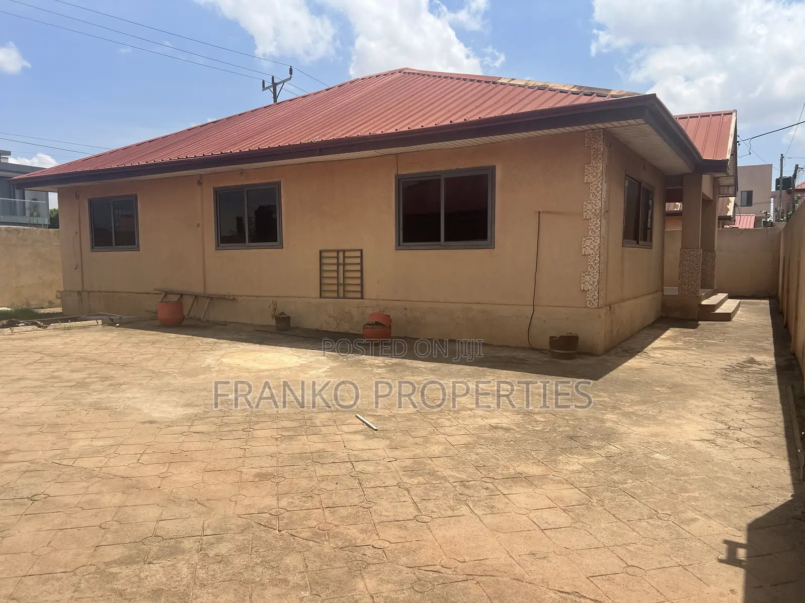 3bdrm House in Franko Properties, School Junction for rent