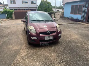 Toyota Vitz 2010 Brown