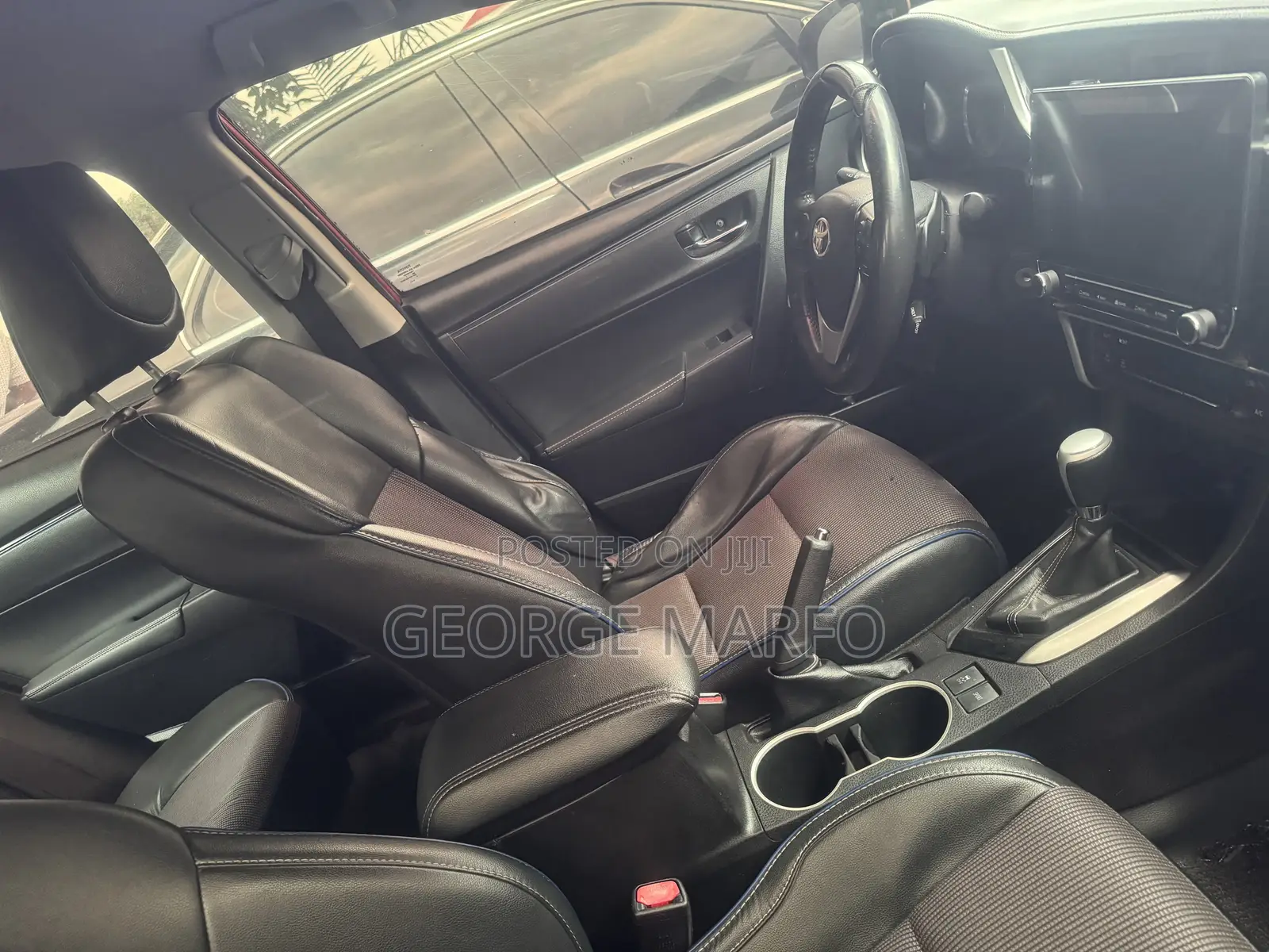 Toyota Corolla 2016 Red