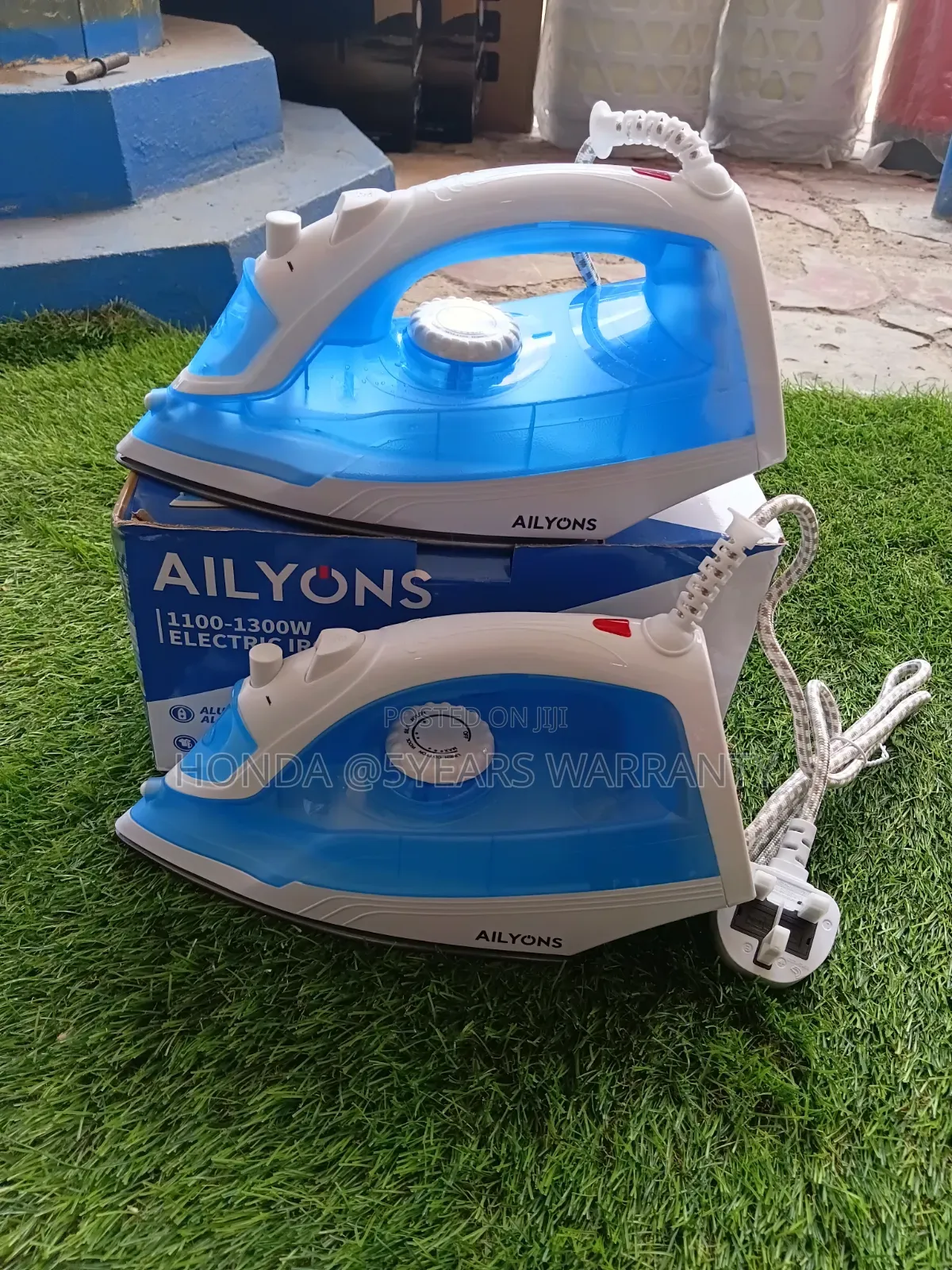 Easy Way Ailyons 1100-1300w Electric Iron