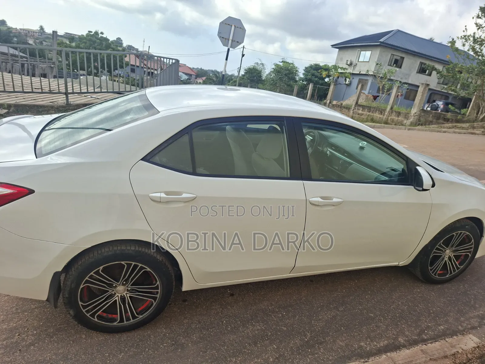 Toyota Corolla L 4dr Sedan (1.8L 4cyl 4A) 2015 White
