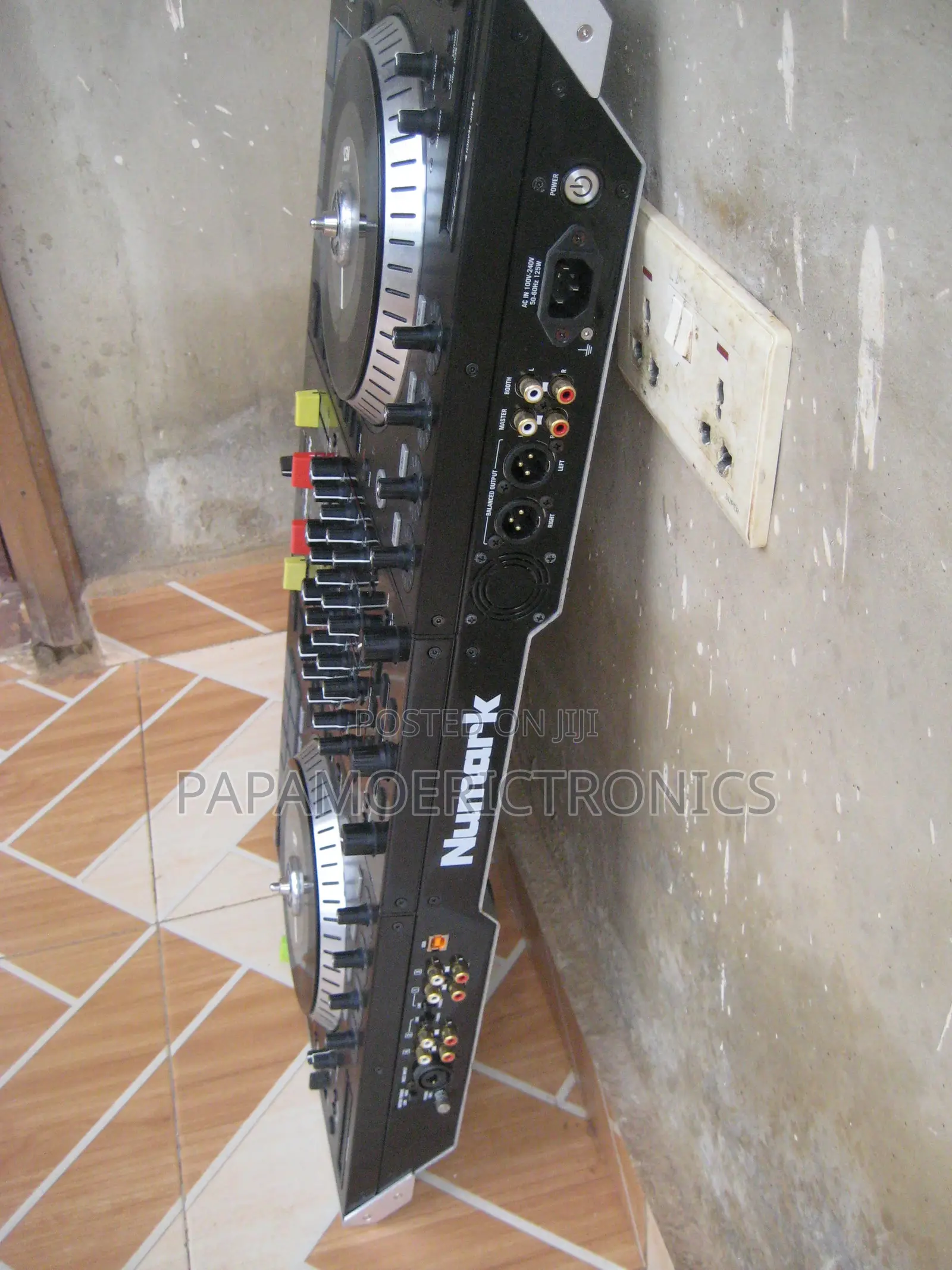 Pioneer Dj DDJ-Rev5 &Numark Ns7