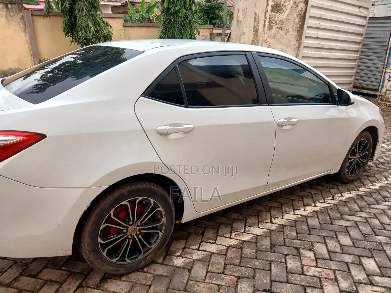 Toyota Corolla S 4dr Sedan (1.8L 4cyl CVT) 2016 White