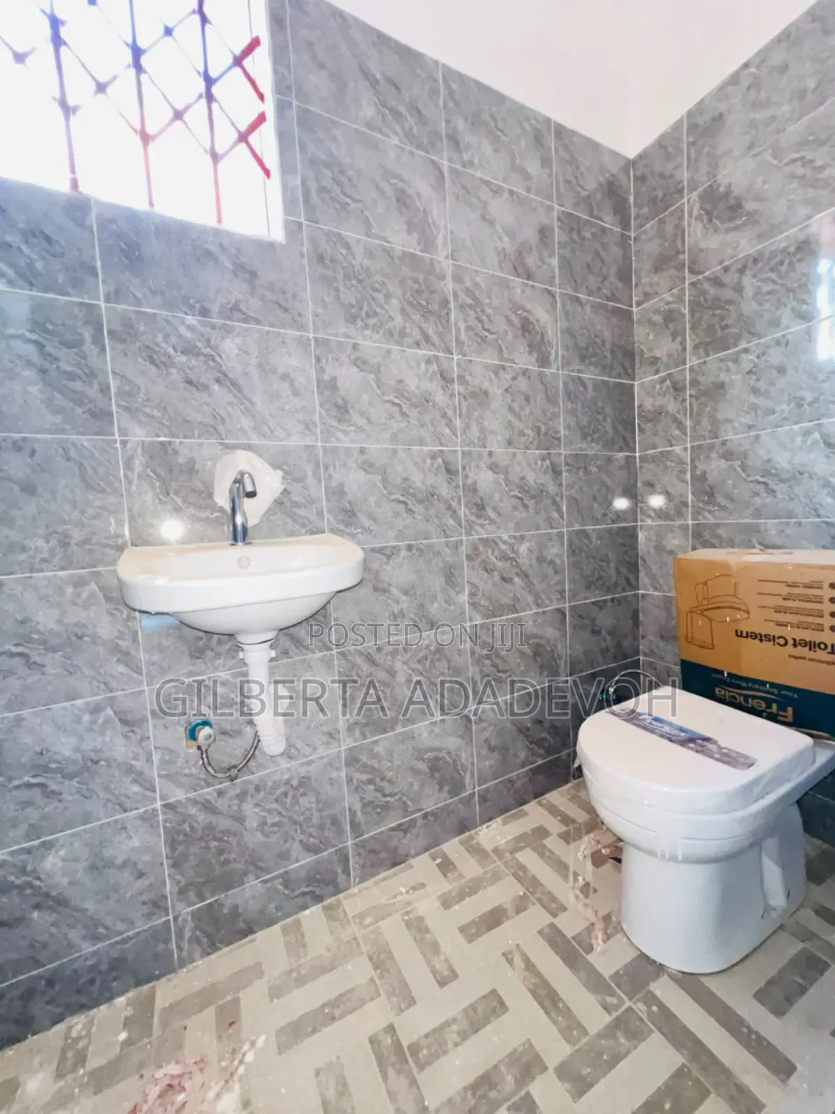 1bdrm Apartment in Danfa for rent