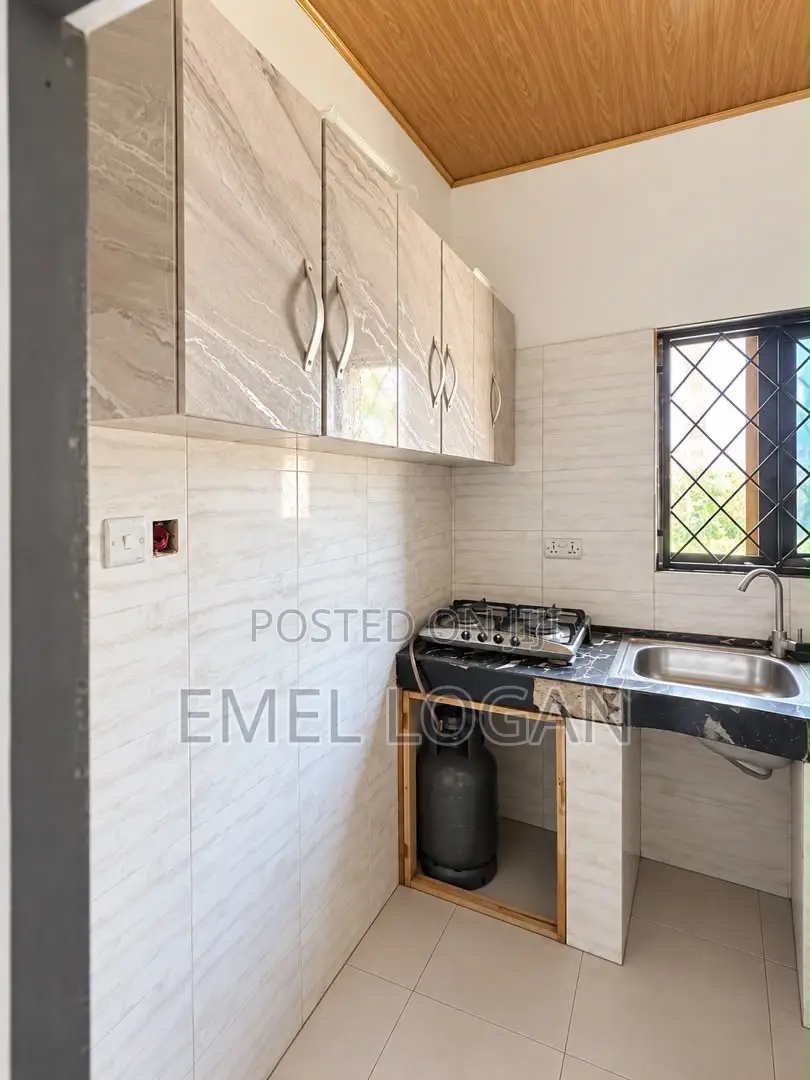 Furnished 1bdrm Apartment in Old Ashomang for rent