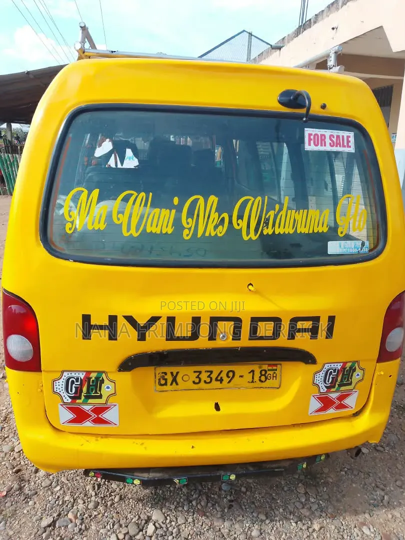 Hyundai H-100 2004 Yellow