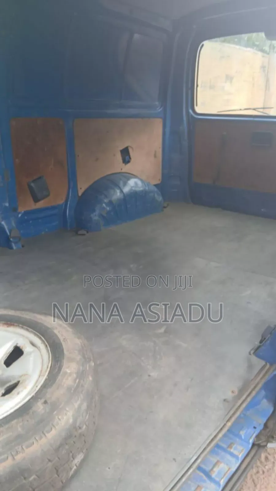 Toyota HiAce 2012 Blue