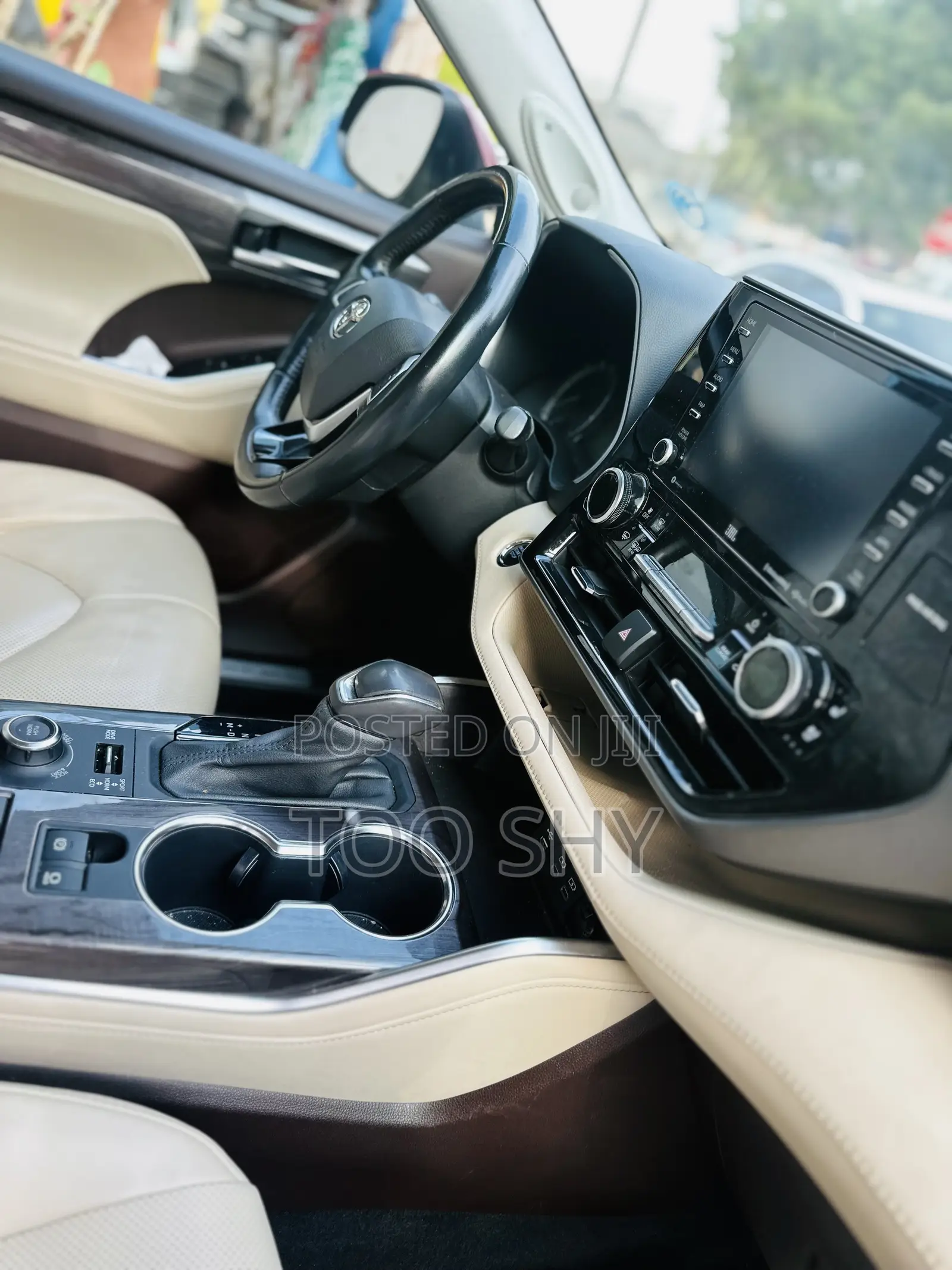Toyota Highlander Limited 2022 Red