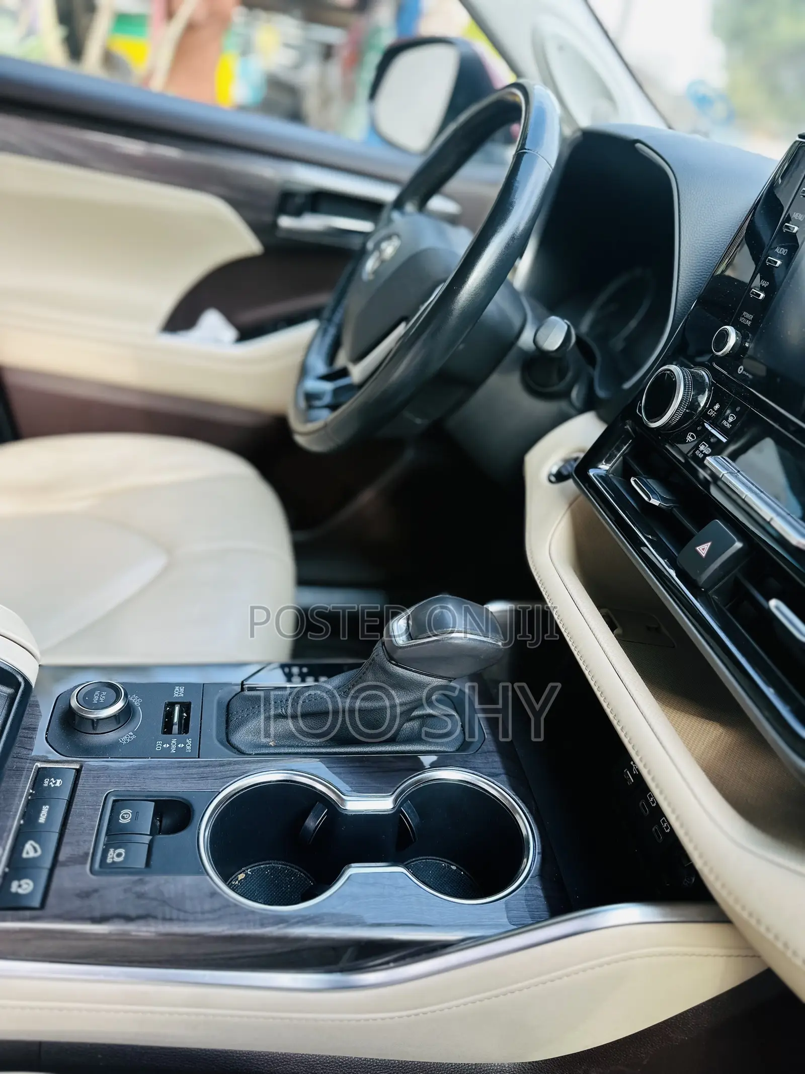 Toyota Highlander Limited 2022 Red