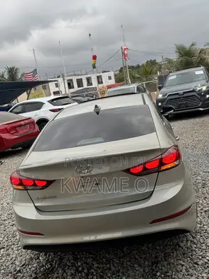 Hyundai Elantra SEL 2018 Gold