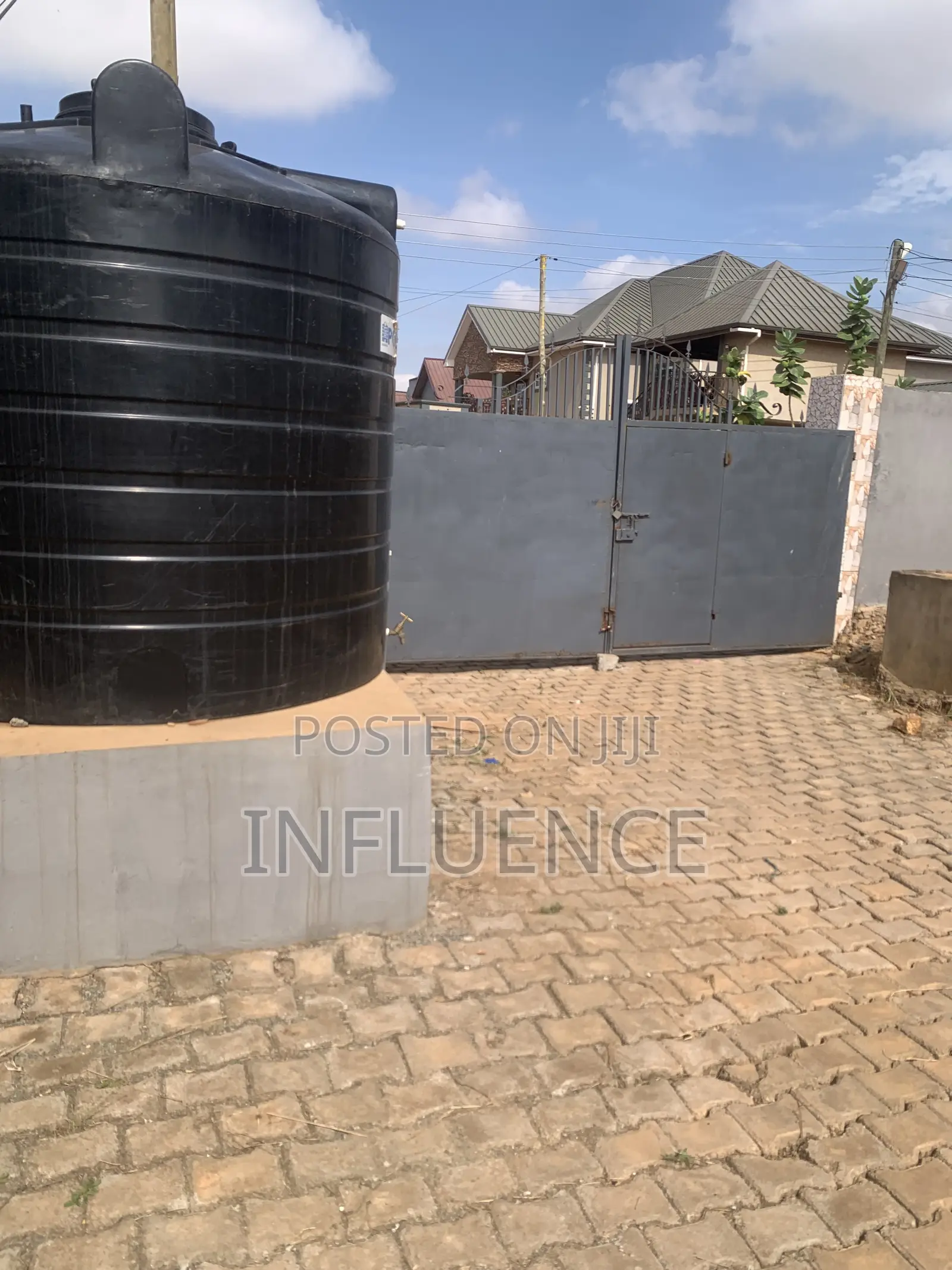 1bdrm Apartment in Lakeside, East Legon for rent