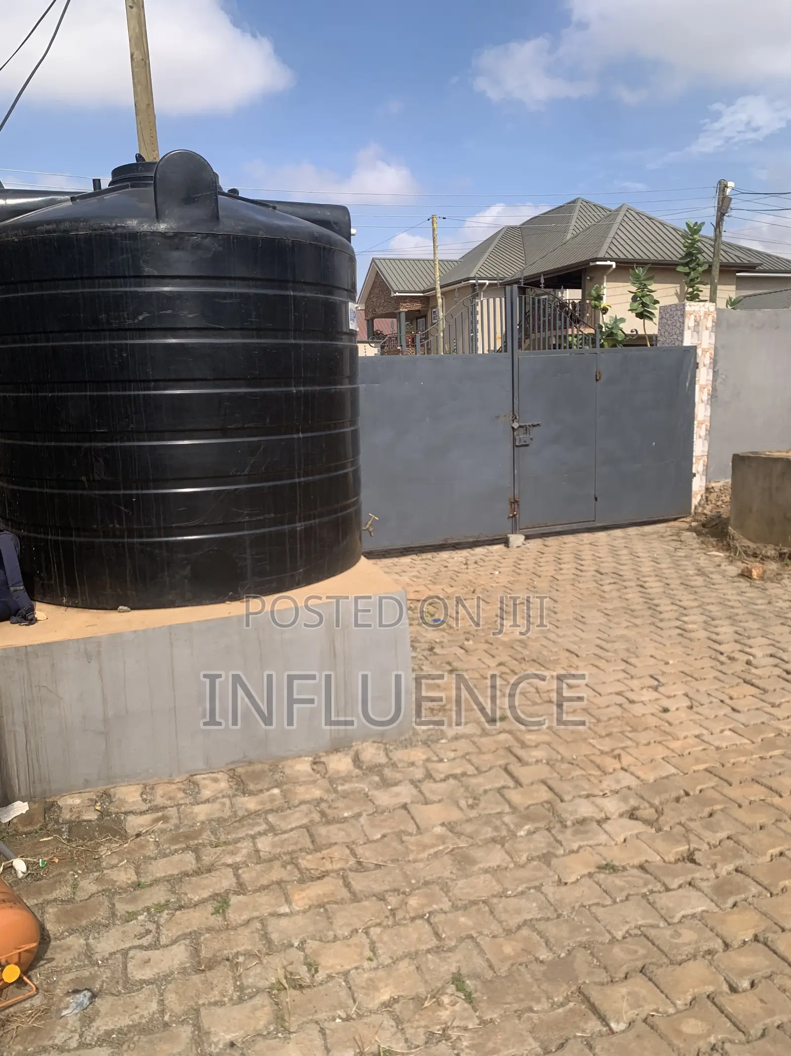 1bdrm Apartment in Lakeside, East Legon for rent