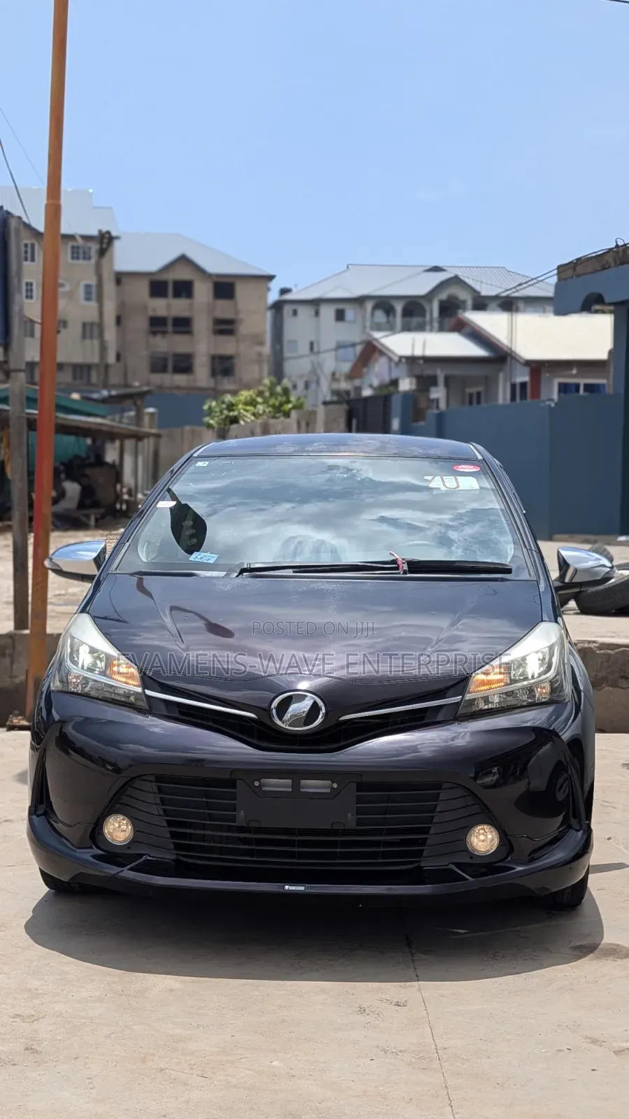 Toyota Vitz 1.3 AWD 5dr 2015 Purple