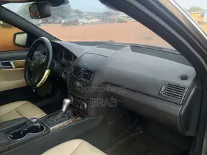 Mercedes-Benz C350 2010 Black