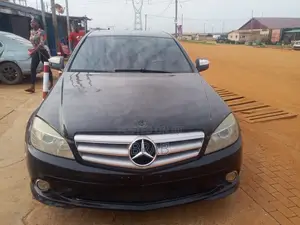 Mercedes-Benz C350 2010 Black