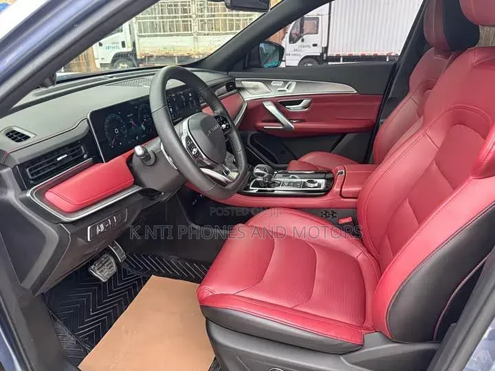 New Jetour X70 Plus 2025 Red