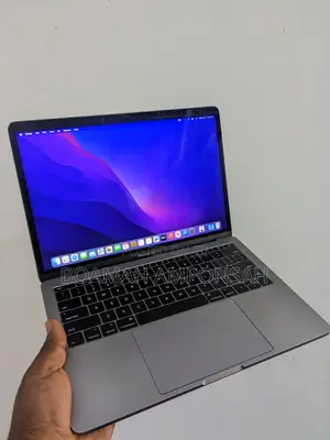 Laptop Apple MacBook Pro 2017 16GB Intel Core i5 SSD 512GB