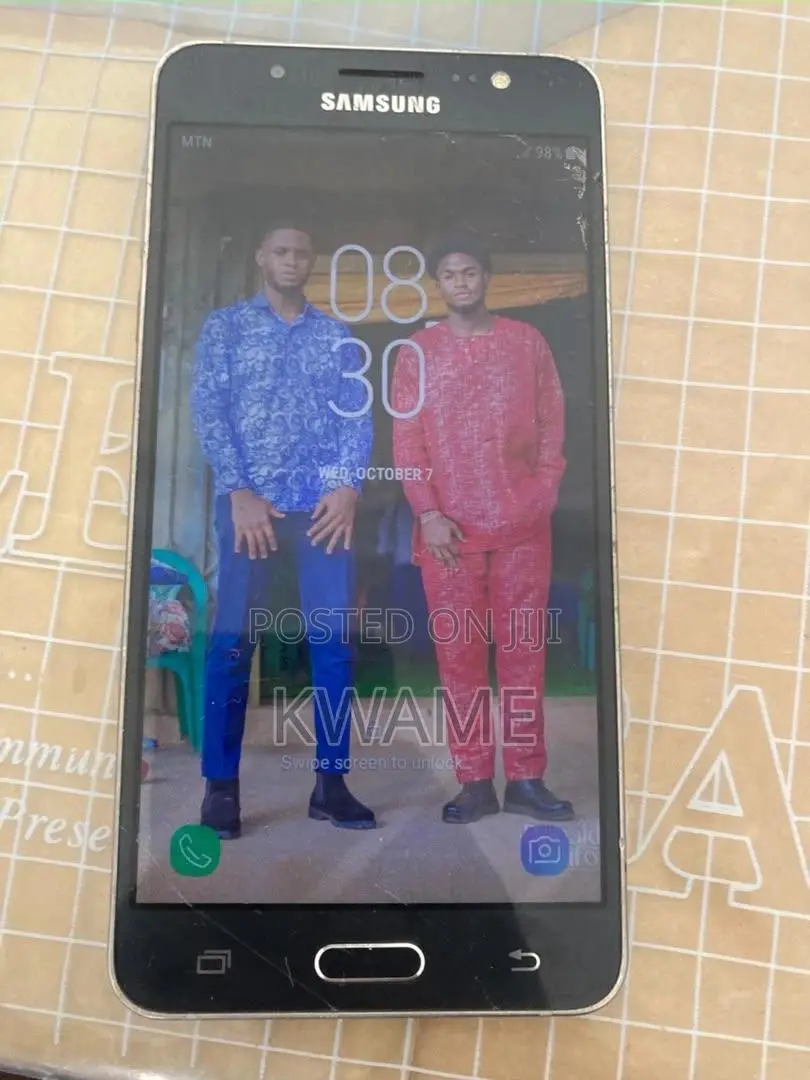 Samsung Galaxy J5 16 GB Black