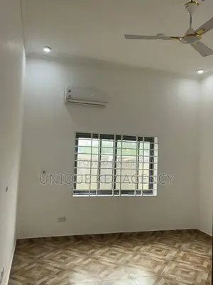 2bdrm Apartment in Unique Key Agency, Tesano for rent