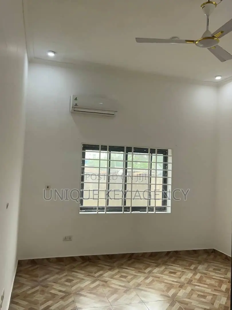 2bdrm Apartment in Unique Key Agency, Tesano for rent