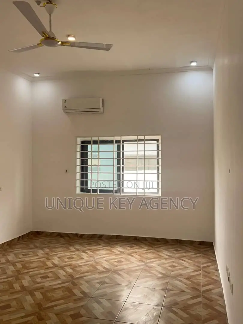 2bdrm Apartment in Unique Key Agency, Tesano for rent