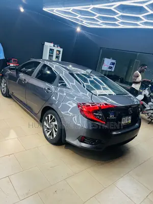 Honda Civic EX Sedan 2018 Gray