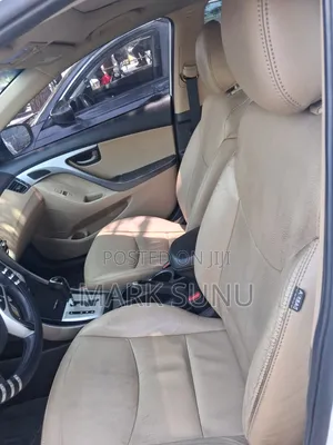 Hyundai Elantra 2012 White