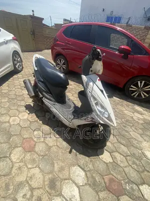 Kymco 2022 White