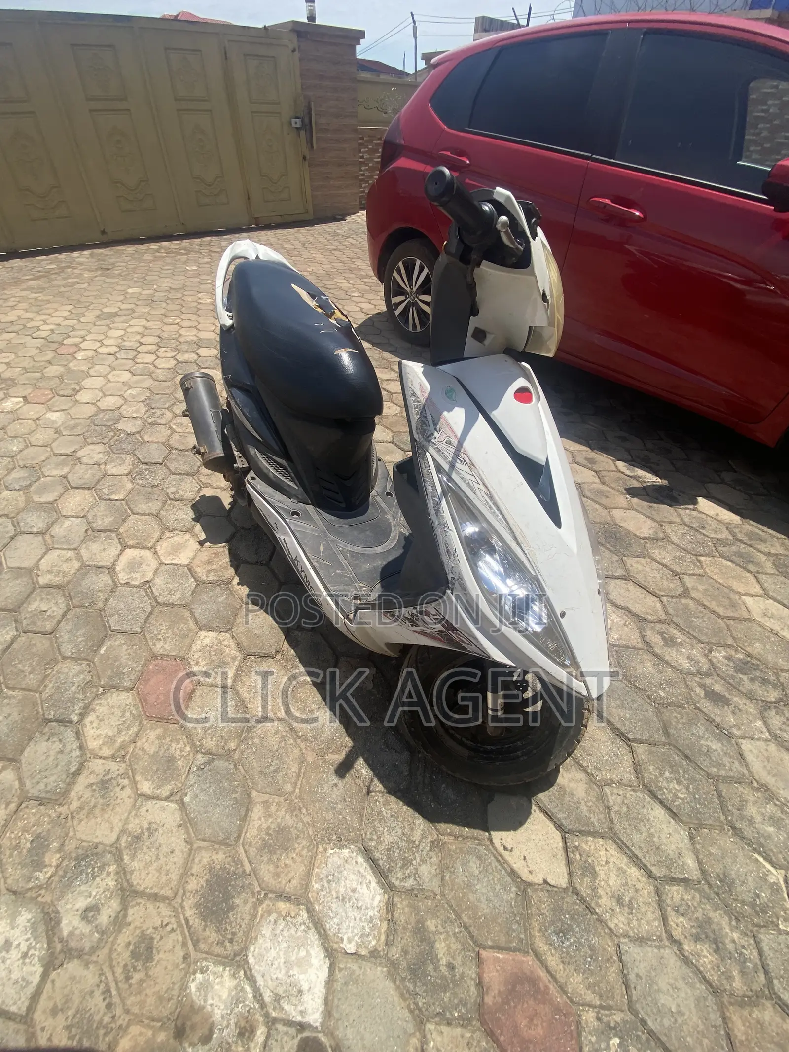 Kymco 2022 White