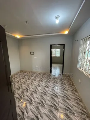 1bdrm Room & Parlour in Amanfrom Adenta, Frafraha for rent