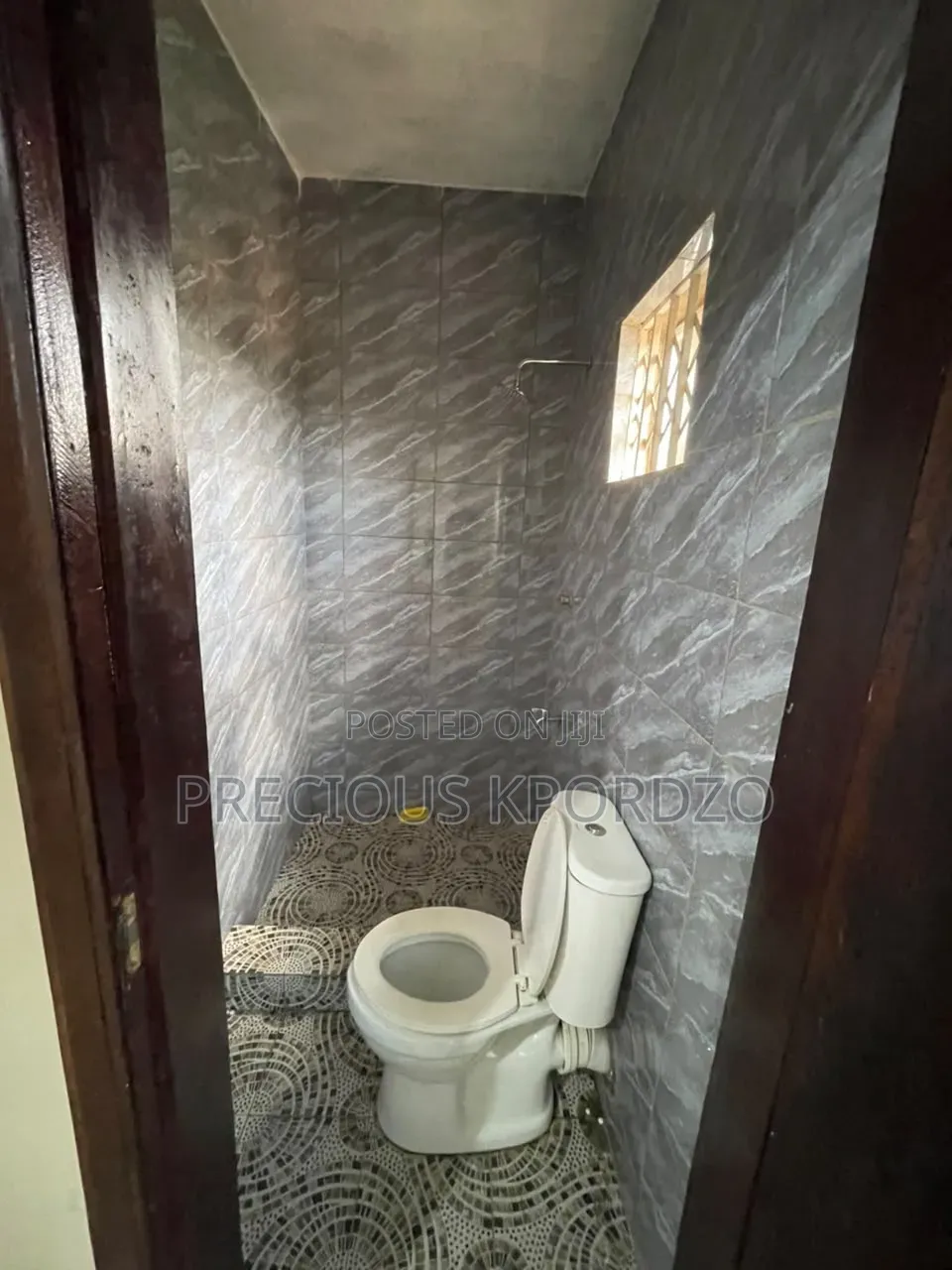 1bdrm Room & Parlour in Amanfrom Adenta, Frafraha for rent