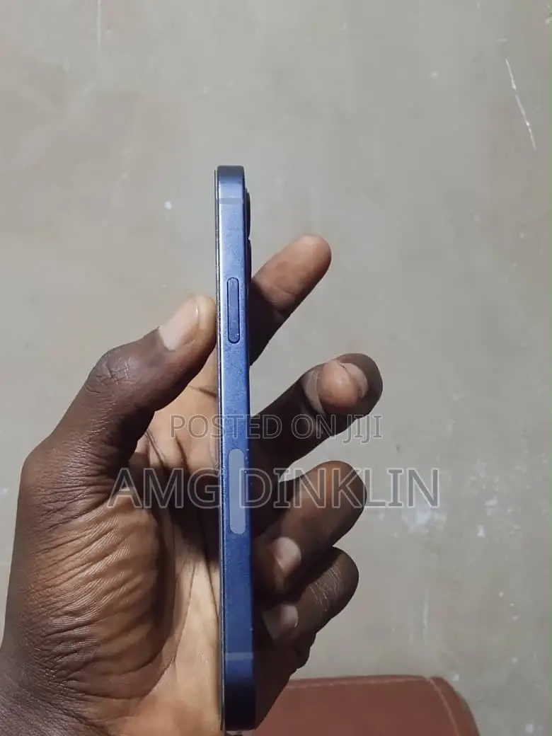 Apple iPhone 12 64 GB Blue