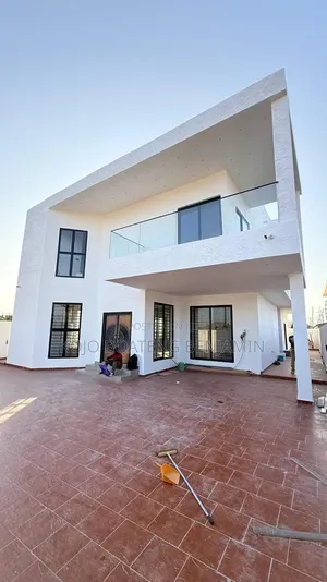 4bdrm House in School Junction for sale