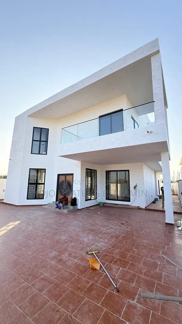 4bdrm House in School Junction for sale