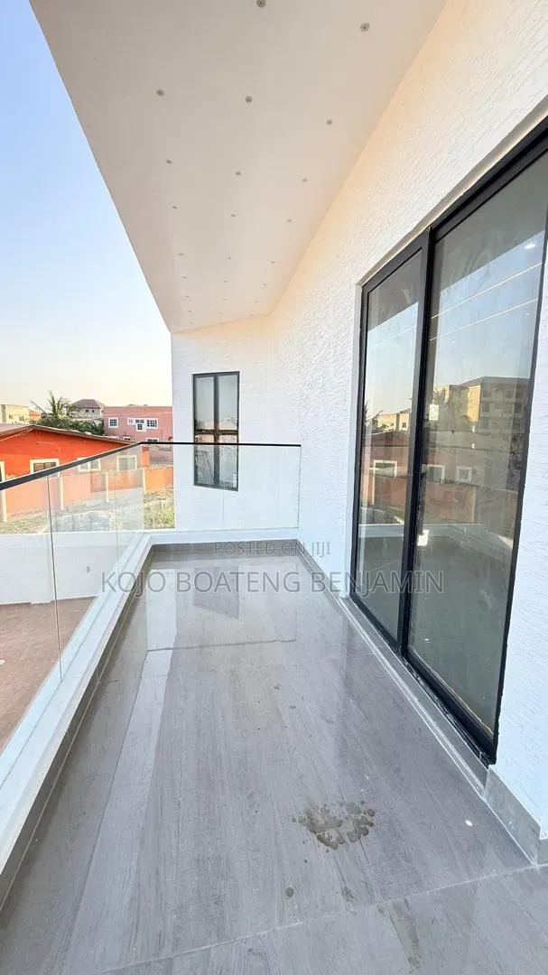 4bdrm House in School Junction for sale