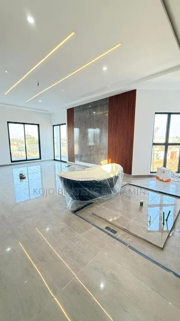 4bdrm House in School Junction for sale