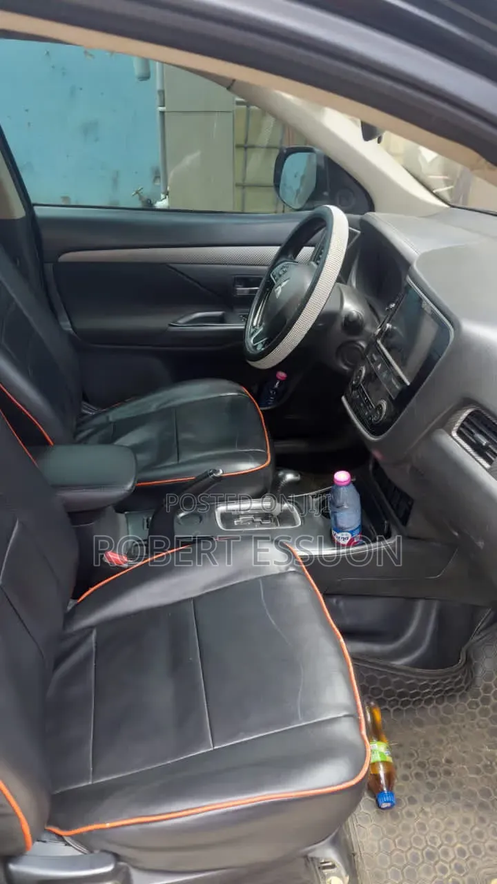 Mitsubishi Outlander 2019 Black