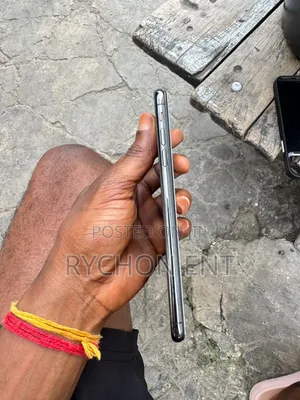 Apple iPhone XS Max 64 GB Black