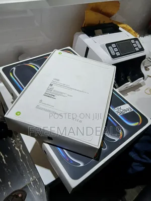 New Apple iPad Pro 11 (2025) 256 GB Silver