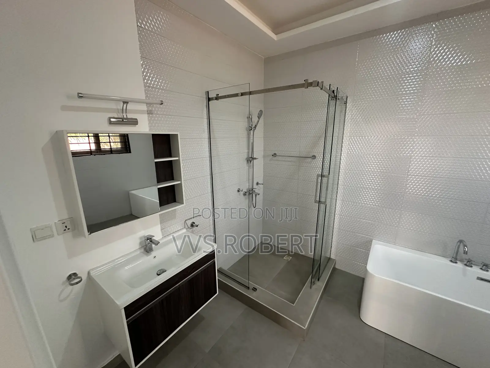 4bdrm House in Adjiriganor for sale