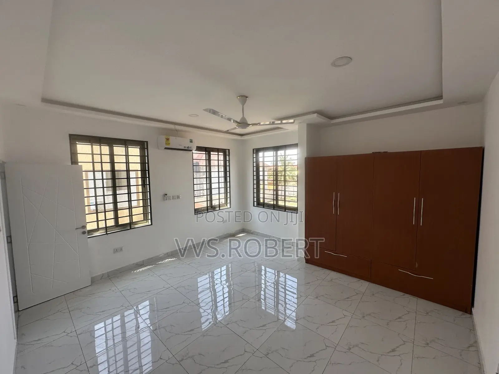 4bdrm House in Adjiriganor for sale
