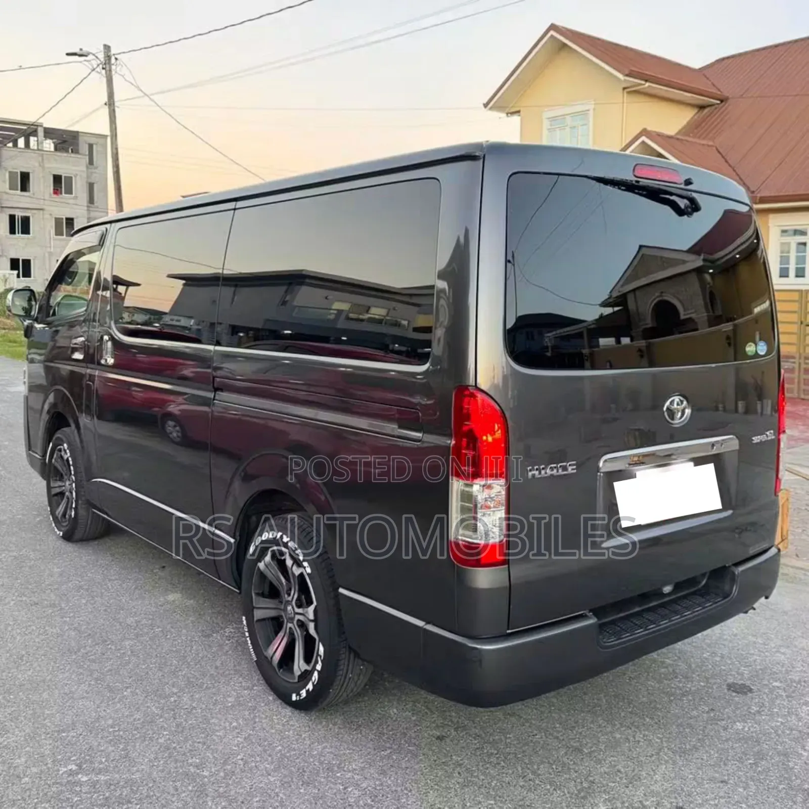 Toyota HiAce 2017 Grey