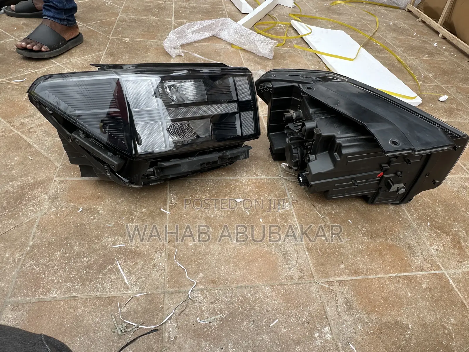 Hyundai Santafe 2025 Headlights Pair