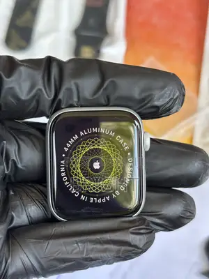 New Apple Watch Series 5 44mm