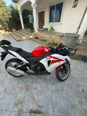 Honda CBR 2011