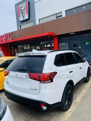 Mitsubishi Outlander Sport ES 2.0 2019 White