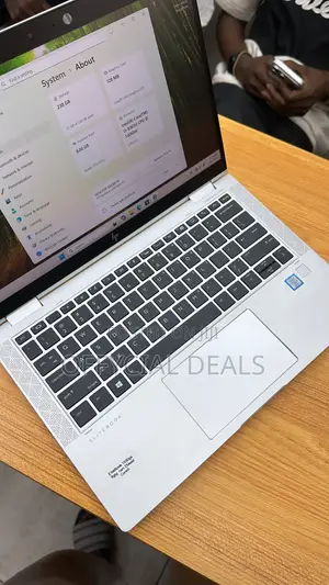 Laptop HP EliteBook x360 1030 G4 8GB Intel Core i5 SSD 256GB
